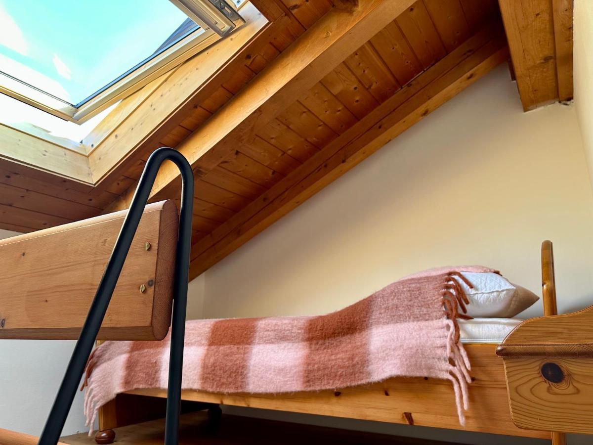 Apartamento Mansarda Con Vista Giustino Exterior foto