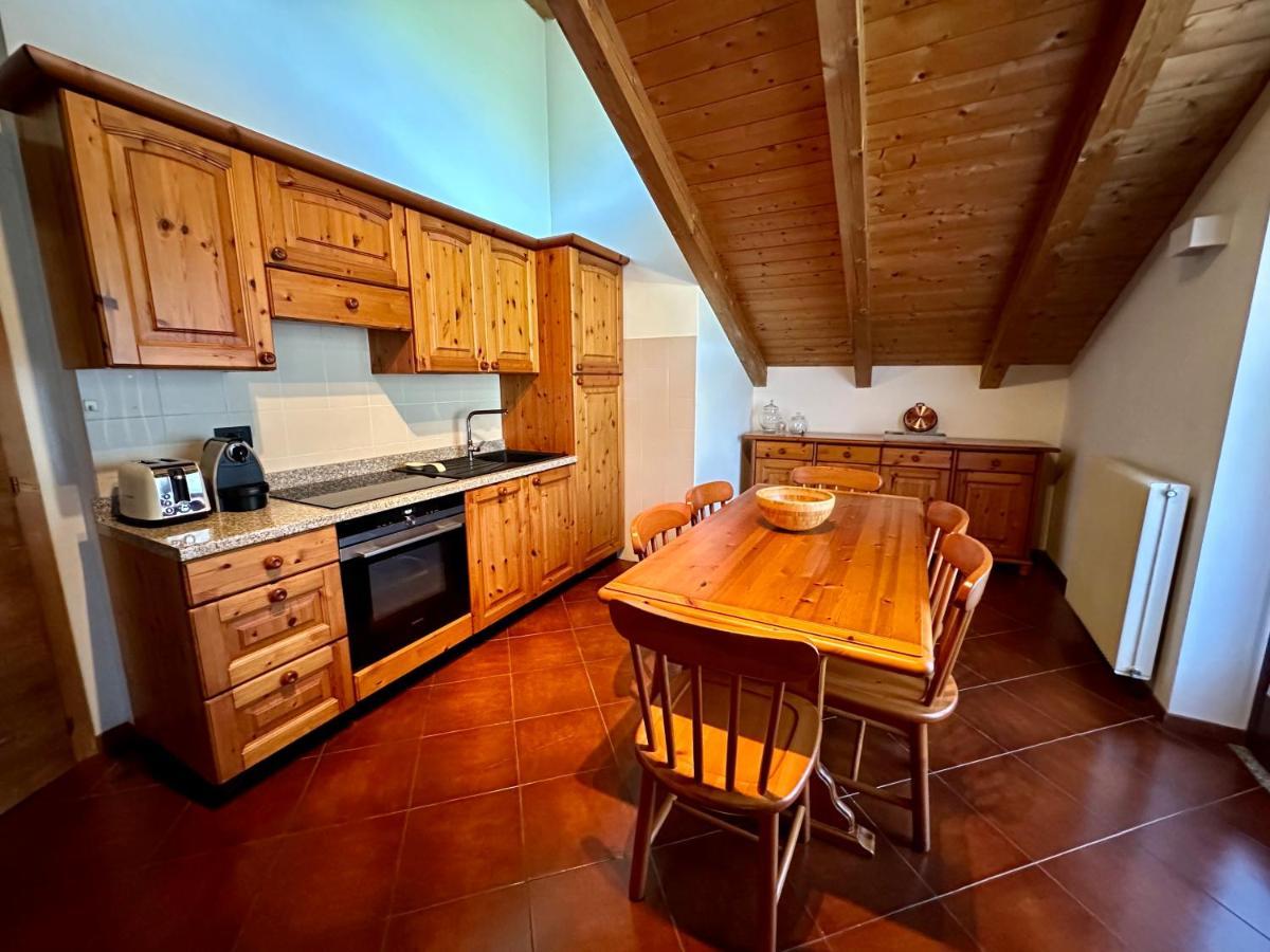 Apartamento Mansarda Con Vista Giustino Exterior foto