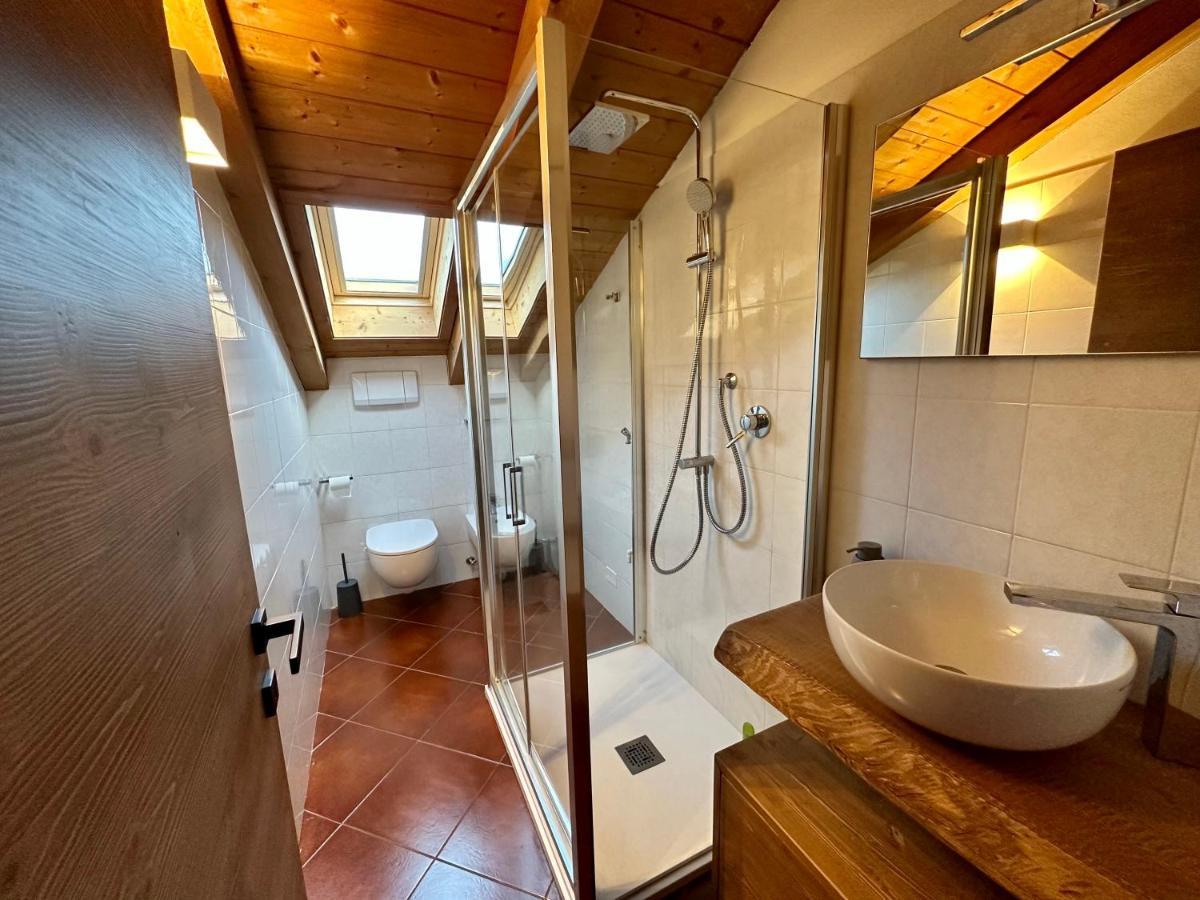 Apartamento Mansarda Con Vista Giustino Exterior foto
