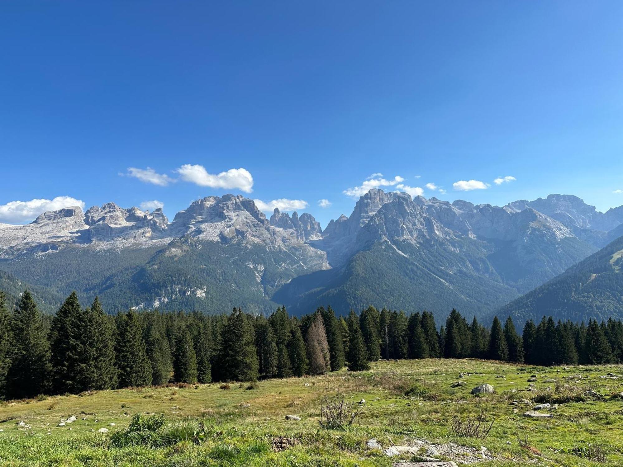 Apartamento Mansarda Con Vista Giustino Exterior foto
